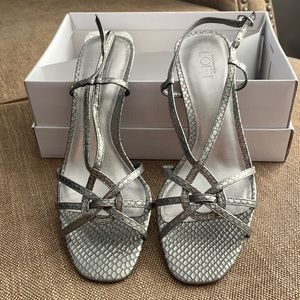 Size 7 silver heel
